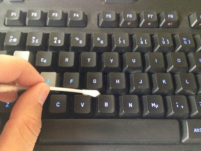 let mild mod Sådan renser du dit tastatur - Gamerguru
